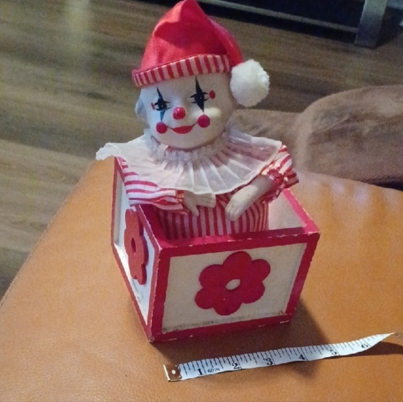 🏍vintage Red and White Jack-in-the-Box Toy - Picture 10 of 10